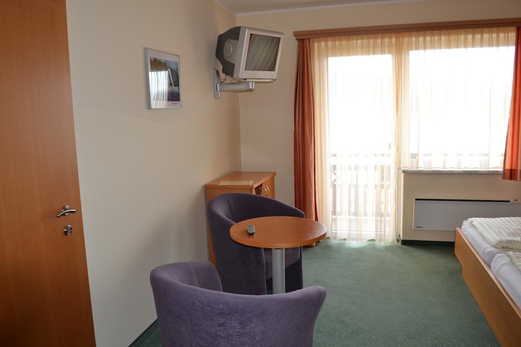 Gasthof S'Schatzkastl Ardagger Markt Quarto foto